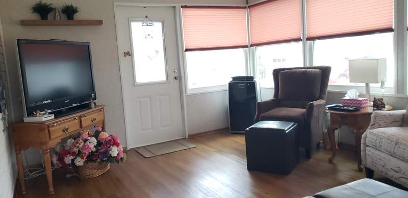 Home gallery image