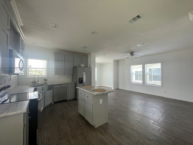 Home gallery image