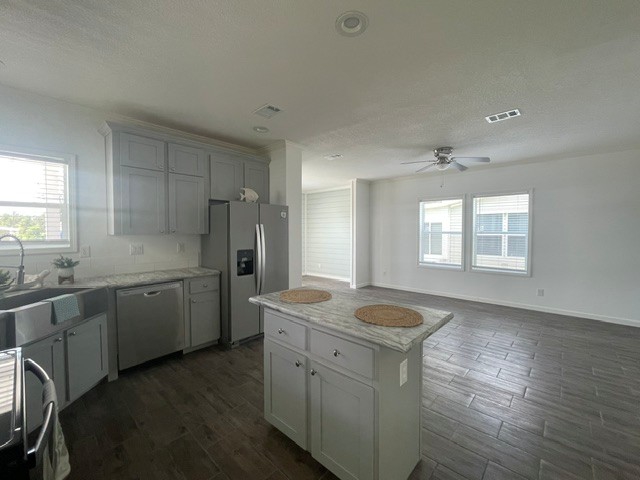 Home gallery image