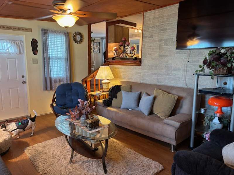 Home gallery image
